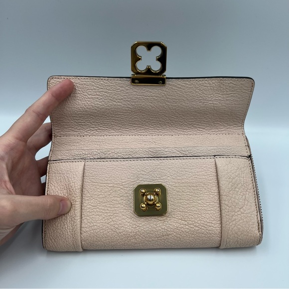 Chloe Elsie Wallet - Cream Chloe Turnlock Wallet - Picture 5 of 17